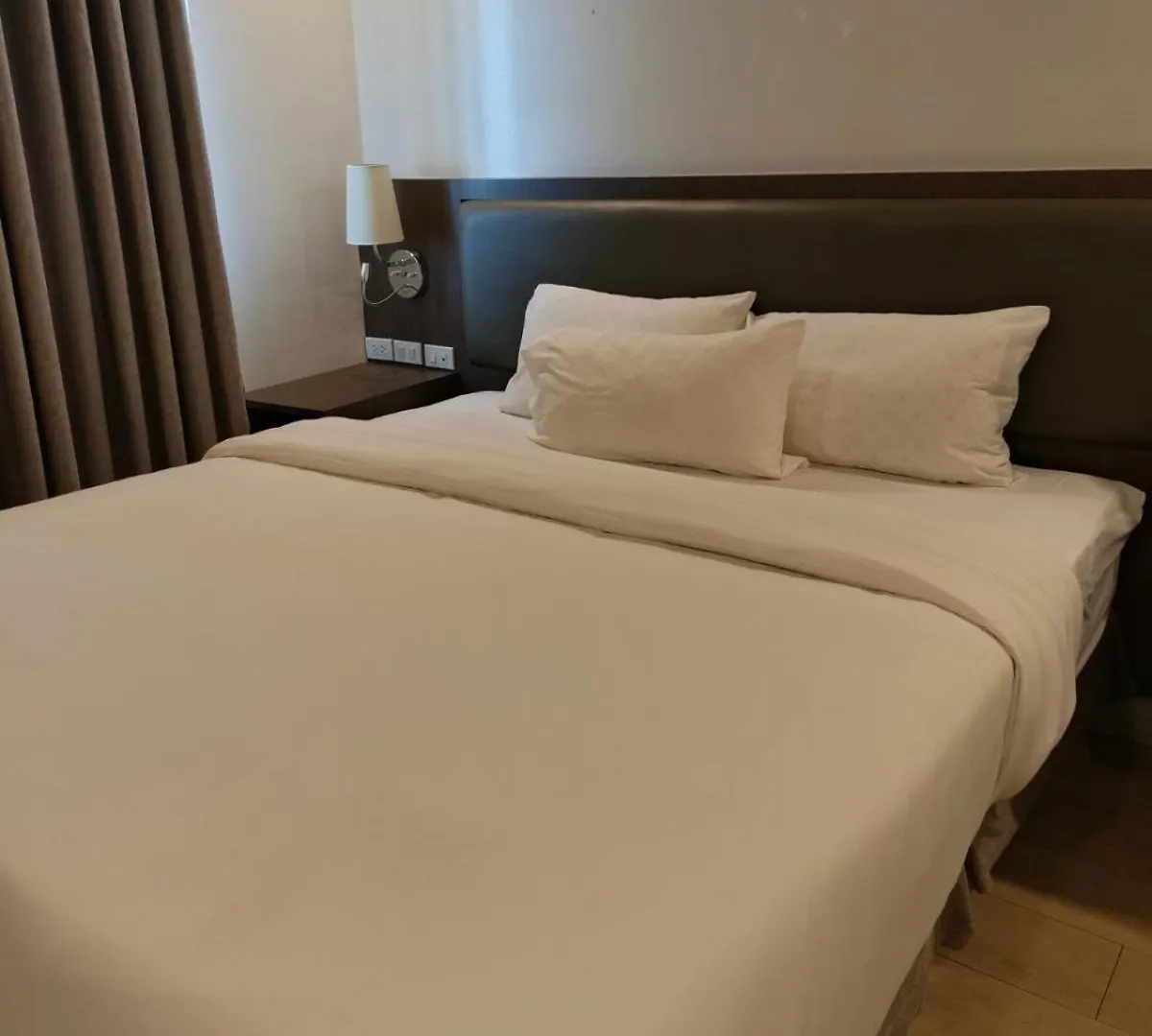 Aura Luxe Stays At Bcct Manila